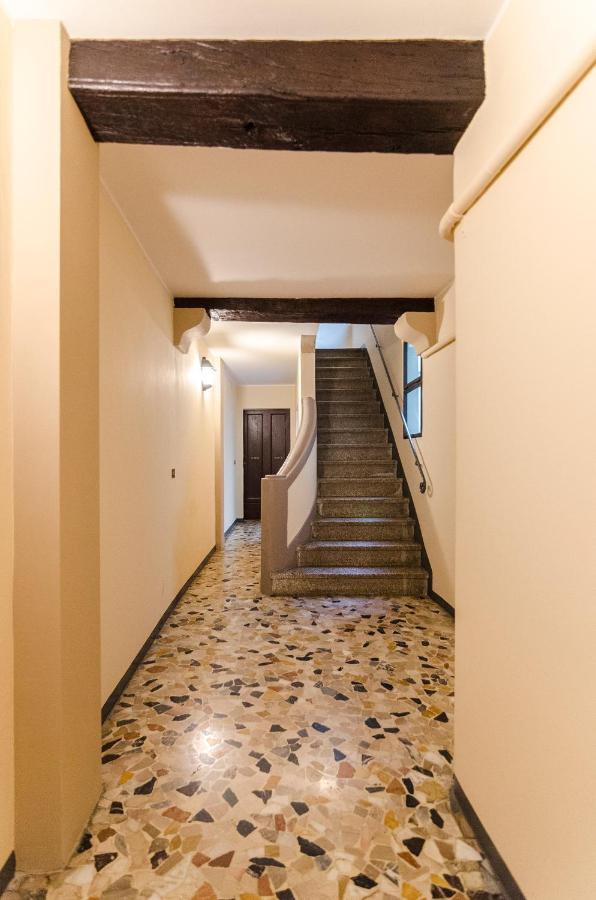 Apartamento Casa Rialto, In Centro Storico Bolonia Exterior foto